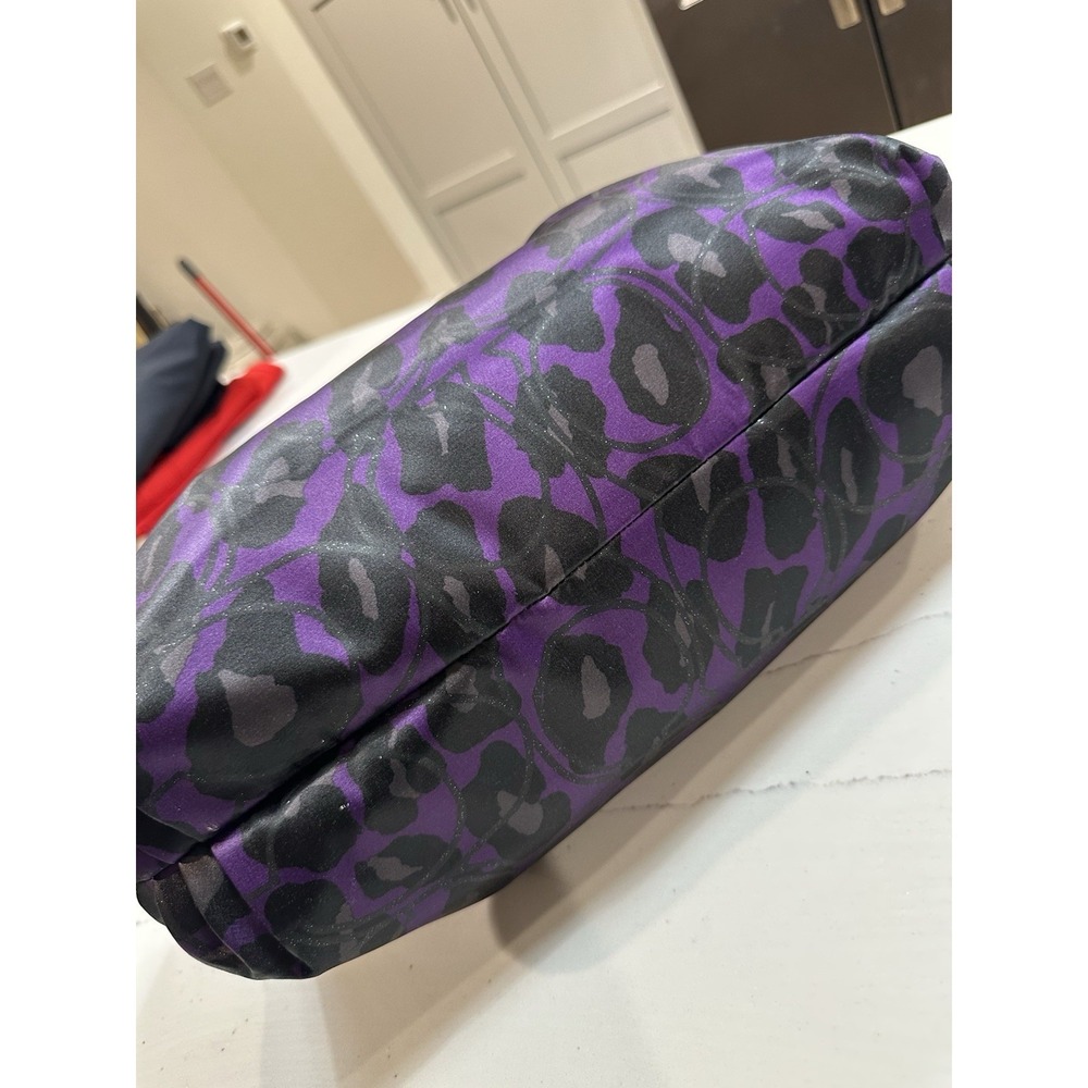 Coach Poppy Daisy Leopard Ocelot Large Shoulder Bag Purple/Black F20060 - Picture 5 of 7